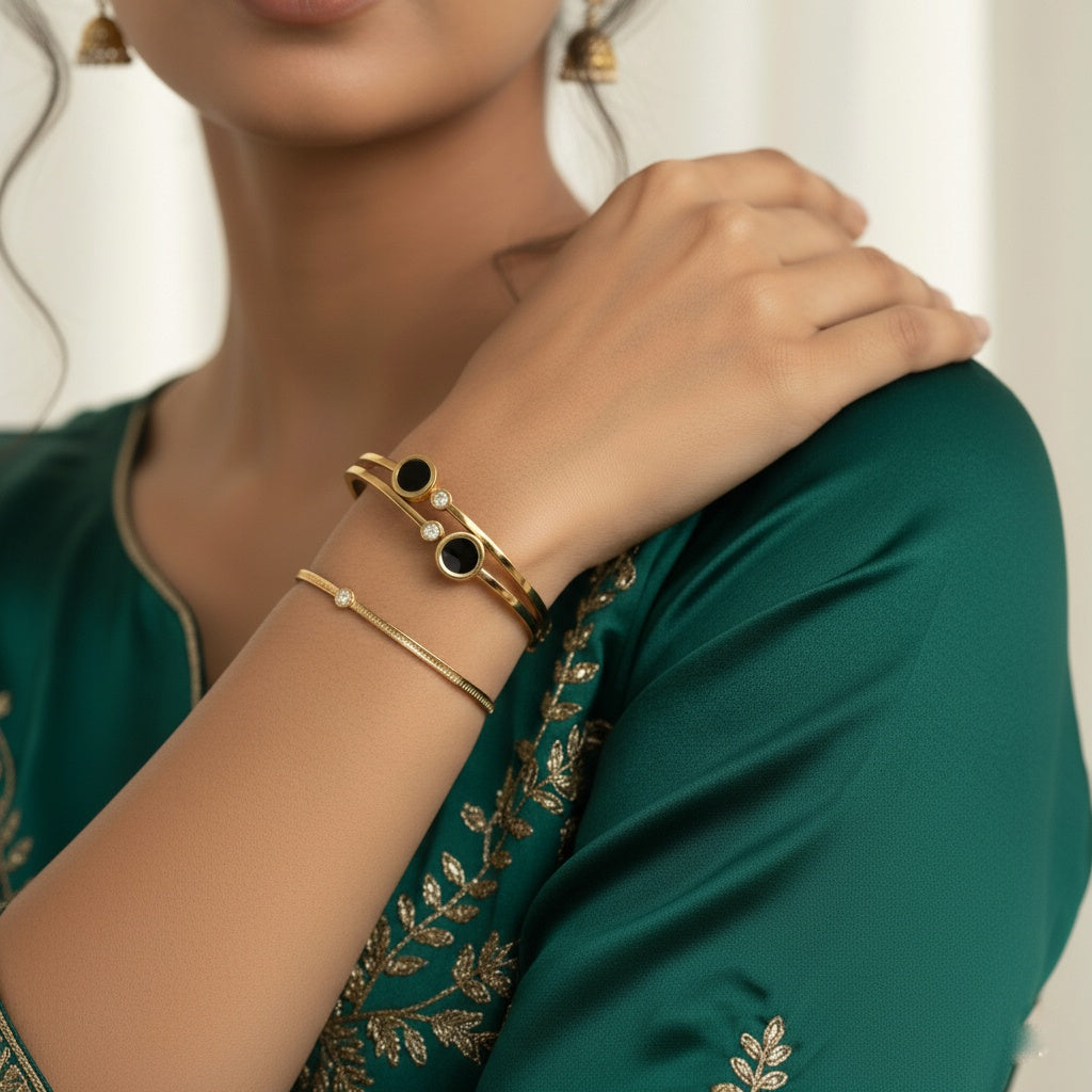 Dio Roman Gold Bangle Bracelet (Free Size)