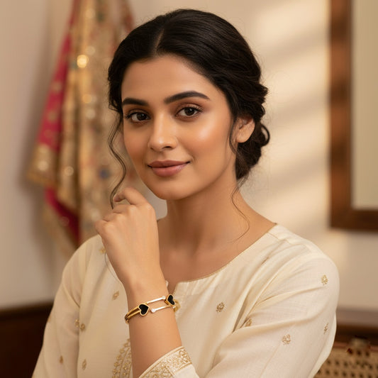 Dioheart Gold Bangle Bracelet (Free Size)