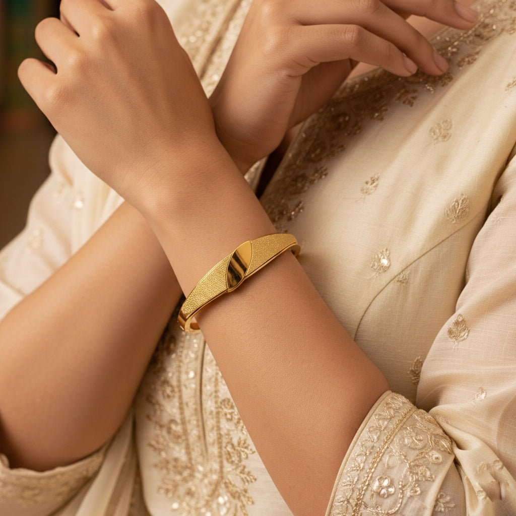 Siona Gold Bangle Bracelet (Free Size)