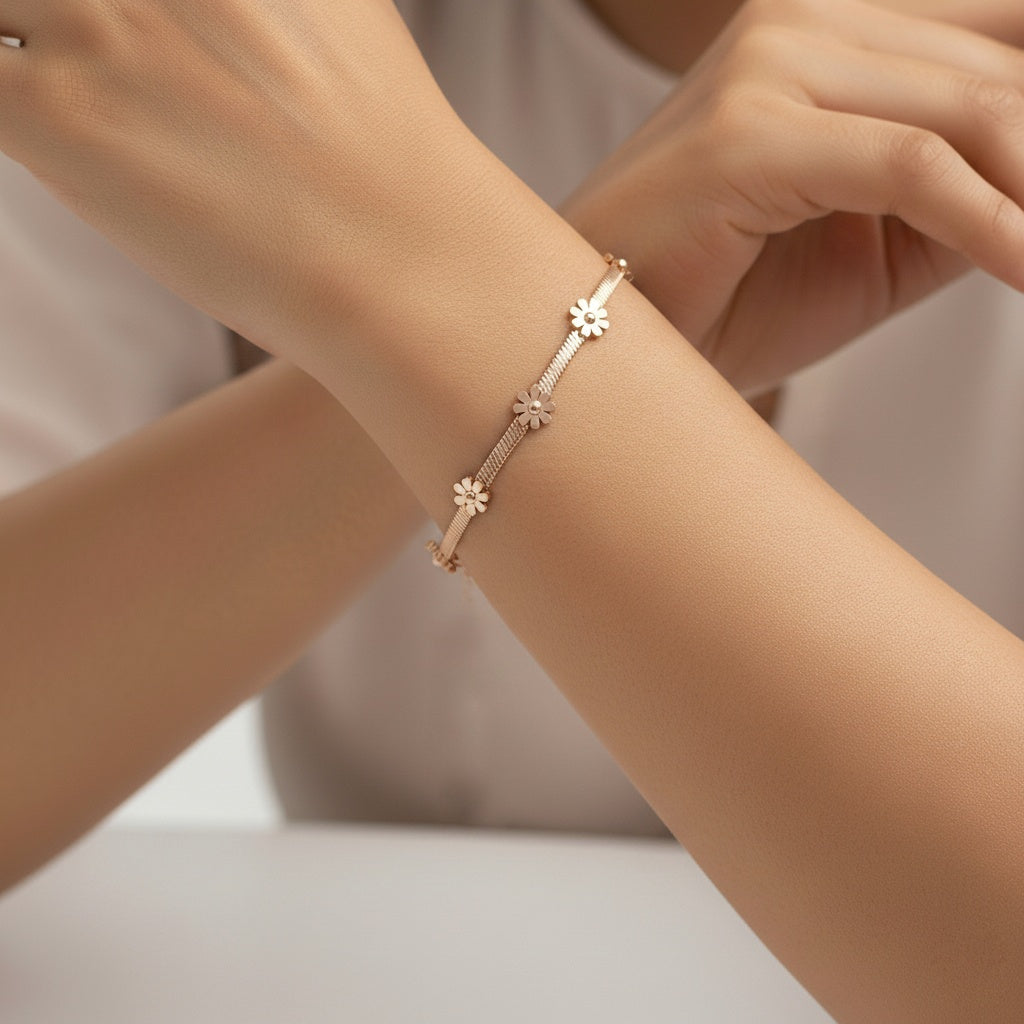 Daisy Rosegold Bracelet
