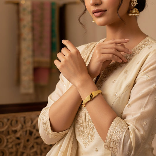 Siona Gold Bangle Bracelet (Free Size)