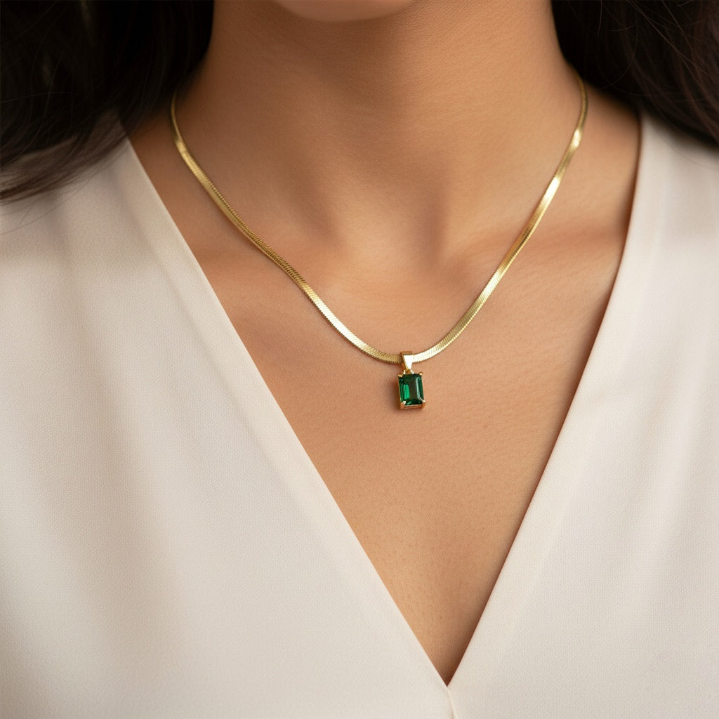 Green Stone Snake Gold Necklace